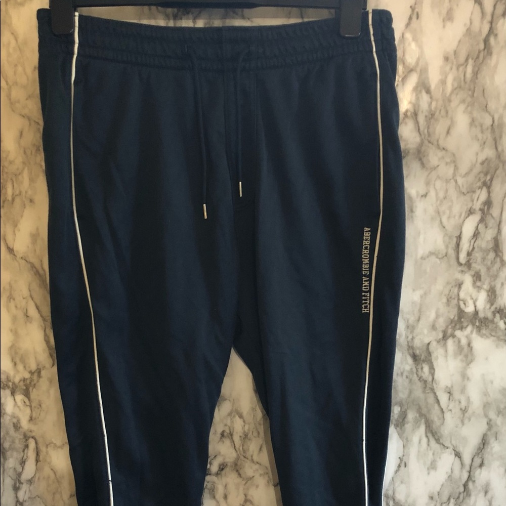 Men’s size medium Abercrombie and Fitch Joggers